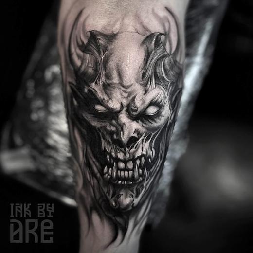 Tatovering udført hos Raven Ink