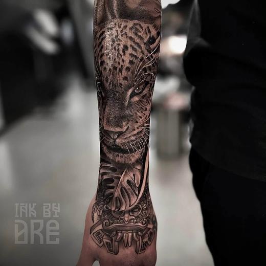 Tatovering udført hos Raven Ink