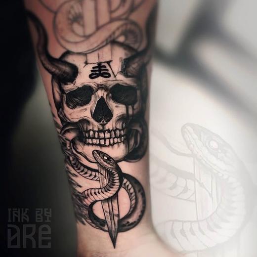 Tatovering udført hos Raven Ink