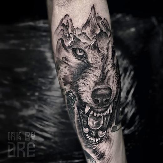 Tatovering udført hos Raven Ink